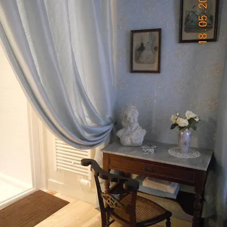 Holiday home Les Drapiers De Villenouvelle *